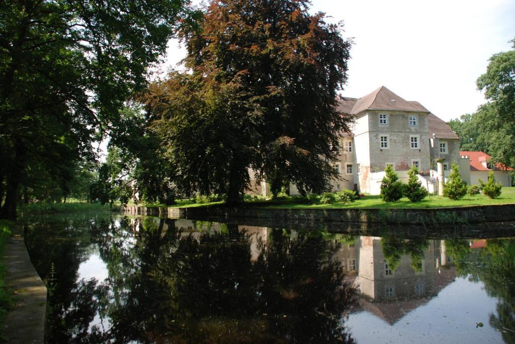 Hotel Wasserschloss Mellenthin Екстериор снимка