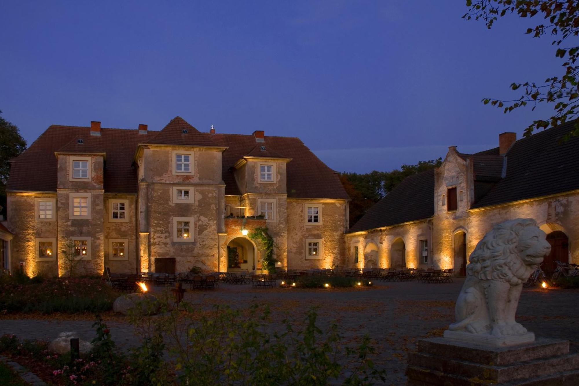 Hotel Wasserschloss Mellenthin Екстериор снимка